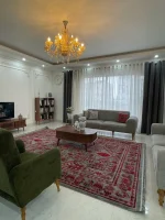 فرش طوسی قرمز خاص طرح درختی 9 متری