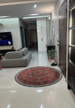 فرش طوسی قرمز خاص طرح درختی گرد