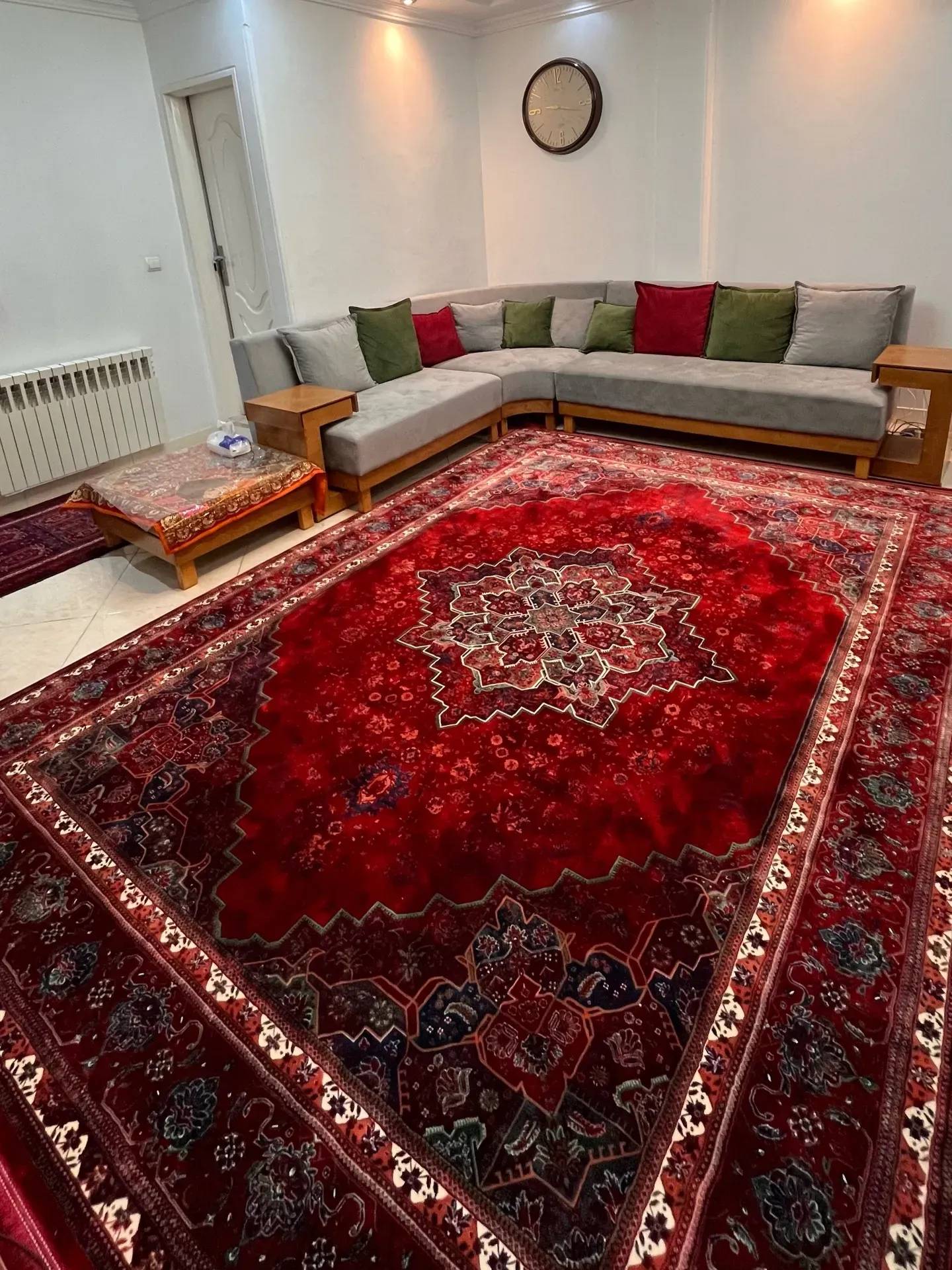 فرش هریس لاکی سبز آوانگارد ۱۲۰۰ شانه تراکم ۳۶۰۰