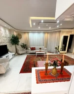فرش ۱۲۰۰ شانه قجری لاکی سبز دیناز - Image 8