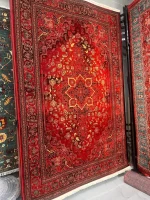 فرش لاکی طلایی کد ۲۰۴ مناسب دکوراسیون کلاسیک