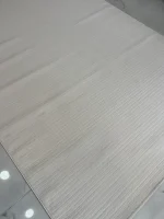 فرش پینترستی سفید با طراحی ساده و شیک